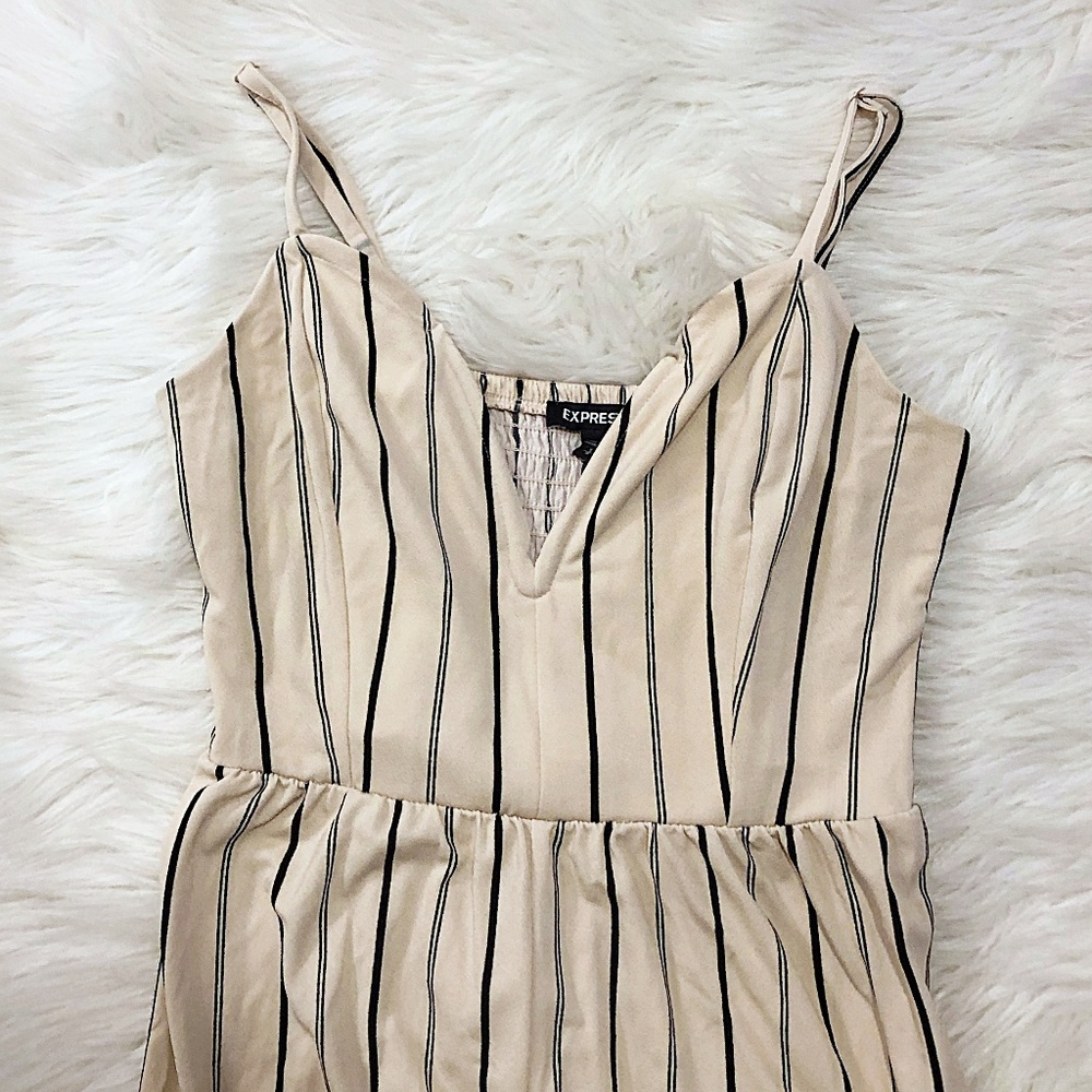 Express V Wire Sweetheart Striped Cami Jumpsuit - Picture 4 of 8